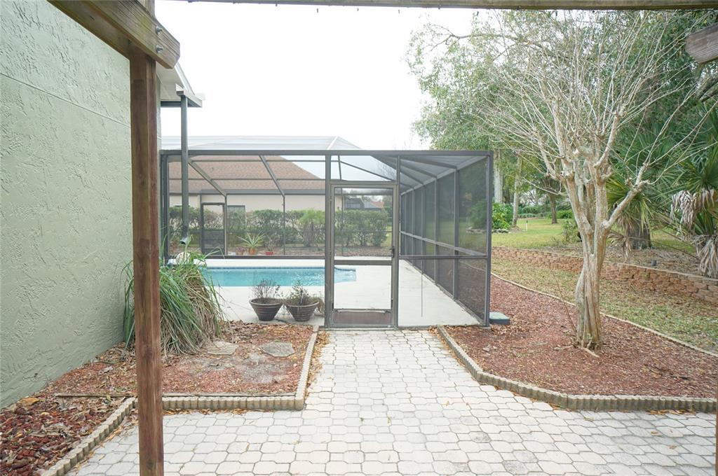 3807 Turkey Oak Drive Valrico, FL 33596 - Photo 31 of 44 a view of outdoor space