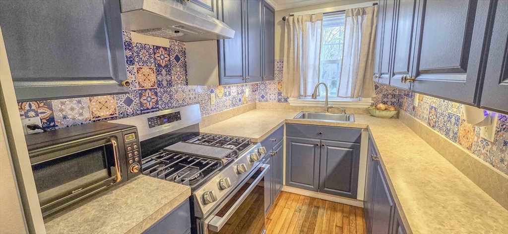 174 Slocum Road Dartmouth, MA 02747 - Photo 2 of 27