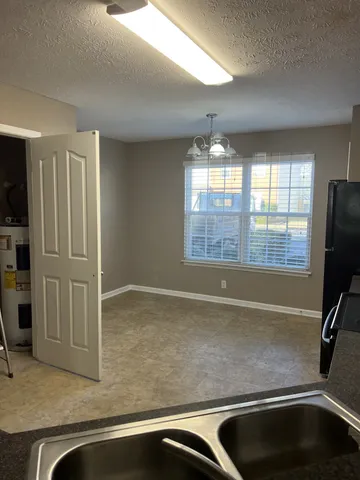 a view of utility room