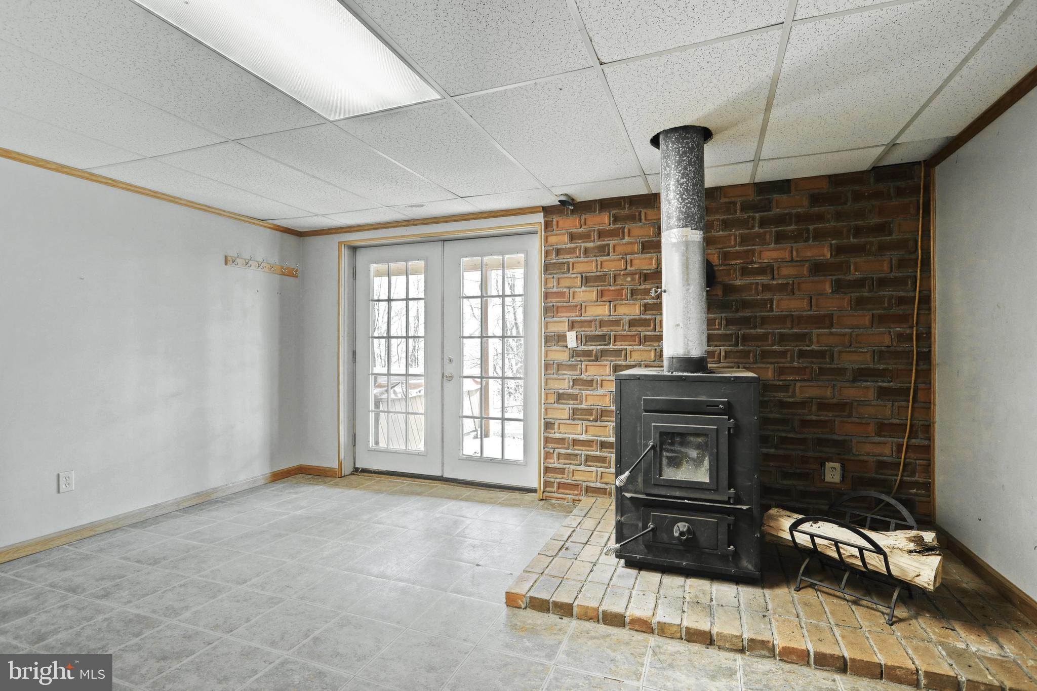 427 Pleasant Grove Road Red Lion, PA 17356 - Photo 46 of 64 Woodstove works!