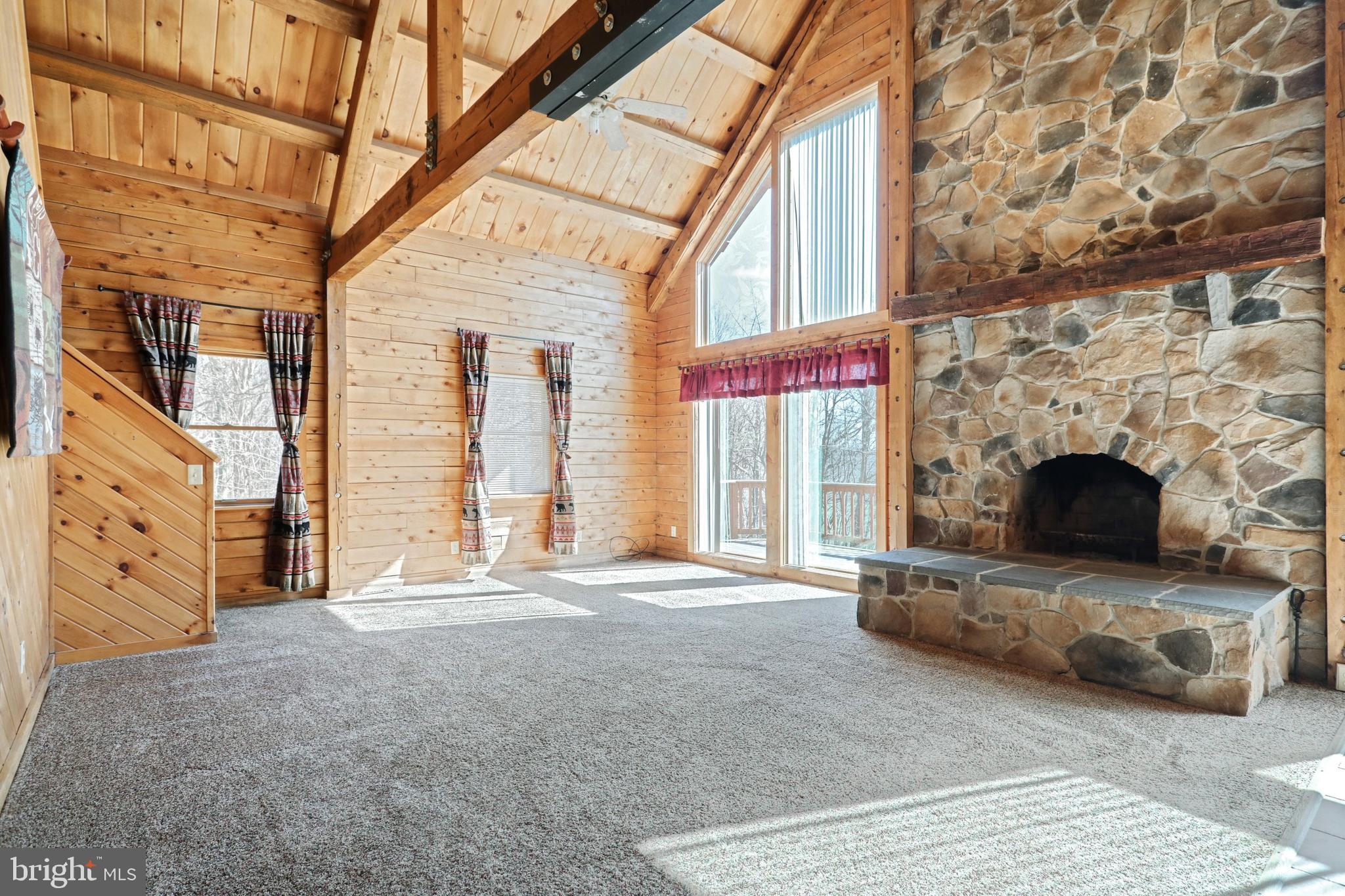 427 Pleasant Grove Road Red Lion, PA 17356 - Photo 7 of 64 Vaulted ceiling