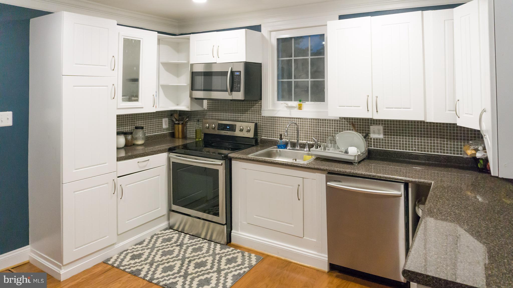 9504 Temple Hill Road Clinton, MD 20735 - Photo 10 of 29 Kitchen