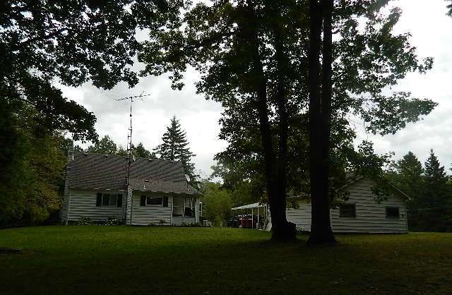 6048 Cook Road Owosso, MI 48867 - Photo 3 of 8 31267799-2.JPG