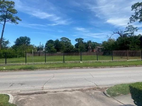 $699,000 | 3221 North MacGregor Way, Houston, TX 77004