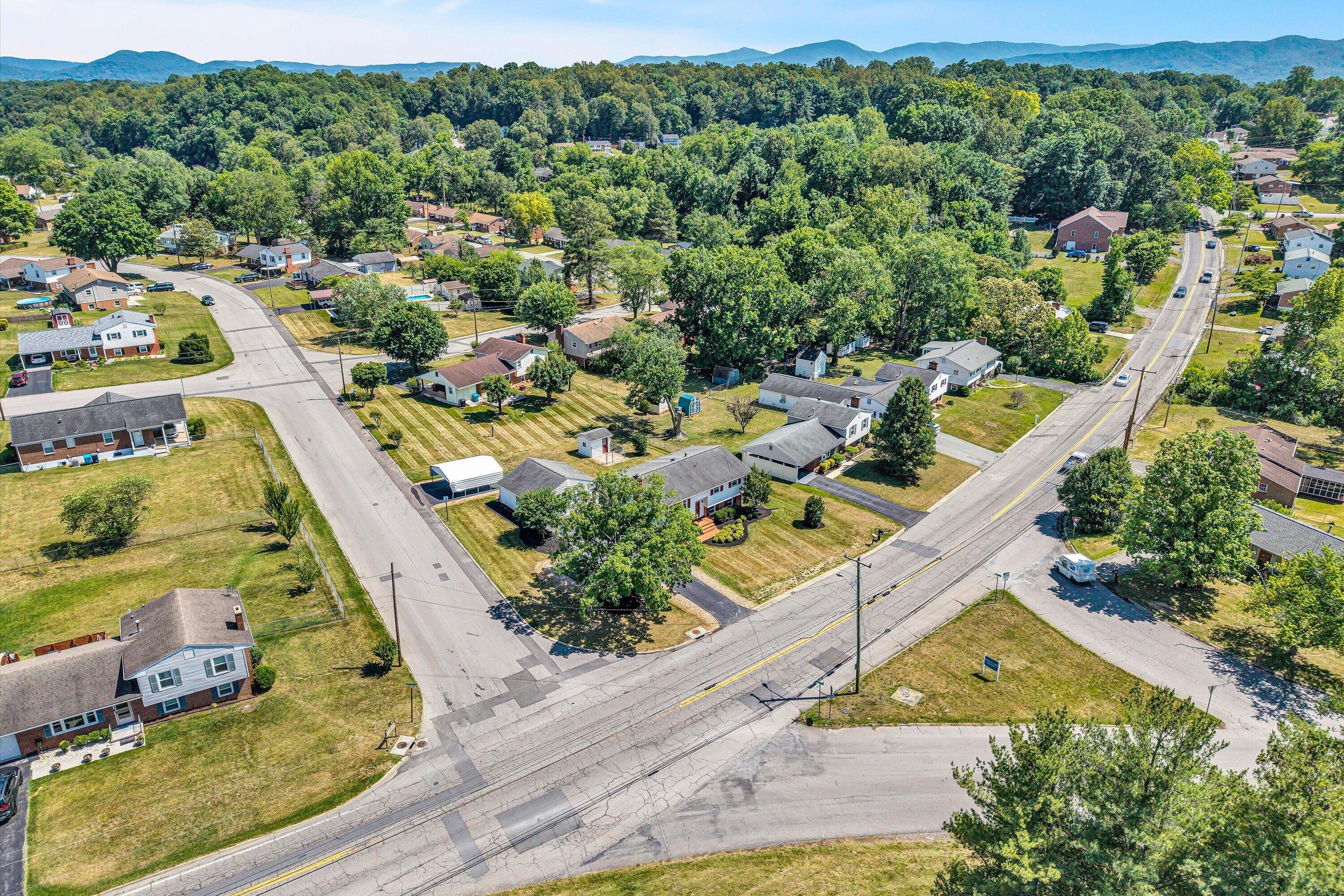 5602 Green Ridge Road Northwest Roanoke, VA 24019 - Photo 37 of 38 37-DJI_20260610153525_0034