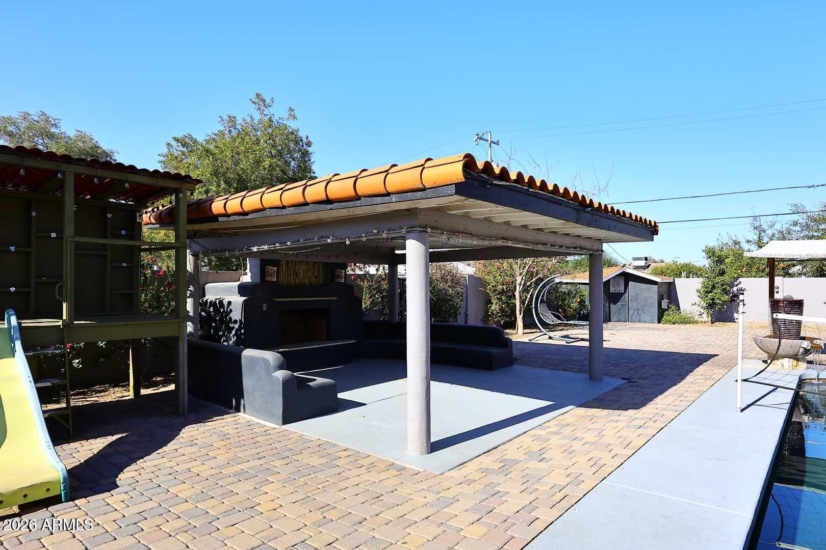3502 North 22nd Street Phoenix, AZ 85016 - Photo 33 of 35 a view of a patio