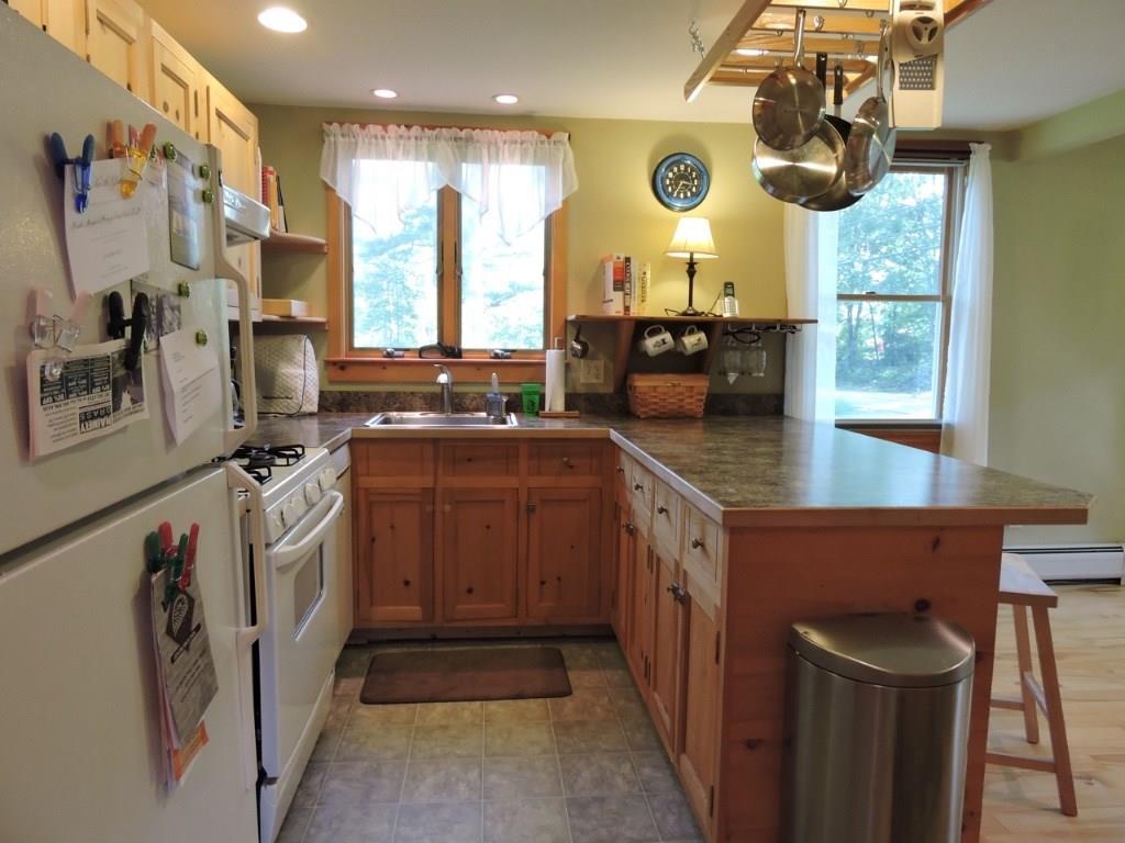 289 Mountain Road Cape Neddick, ME 03902 - Photo 8 of 27 Photo