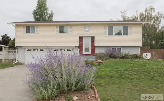 $349,000 | 1615 Parkwood Street, Idaho Falls, ID 83401