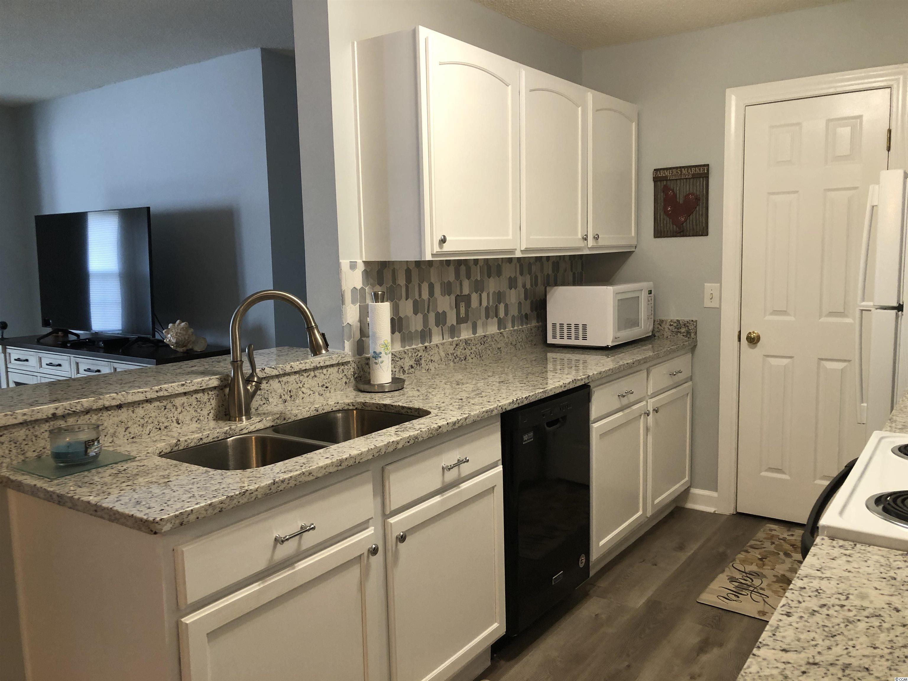 4384 Daphne Lane, Unit B Murrells Inlet, SC 29576 - Photo 3 of 31 Gallery Image 3