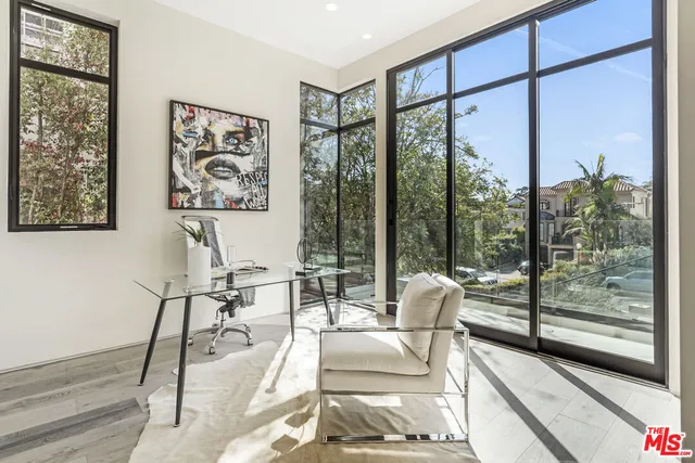 $45,000 | 318 South Medio Drive, Los Angeles, CA 90049