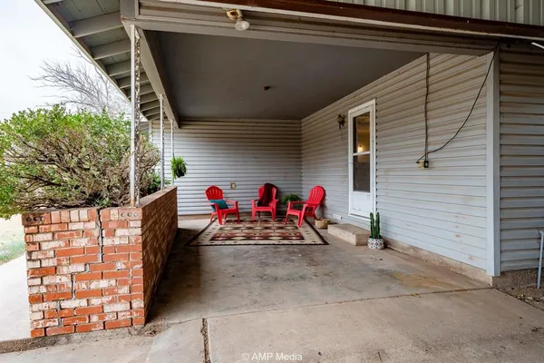 $99,000 | 510 West Irving Street, Munday, TX 76371