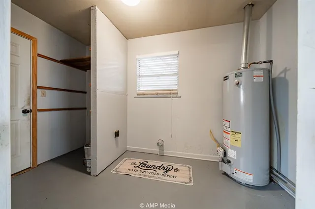 $99,000 | 510 West Irving Street, Munday, TX 76371