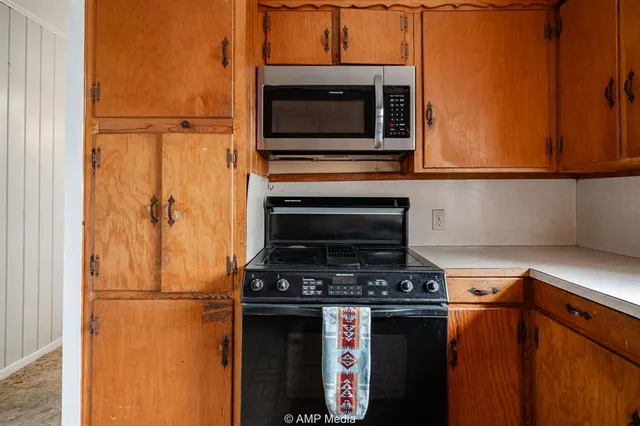 $99,000 | 510 West Irving Street, Munday, TX 76371