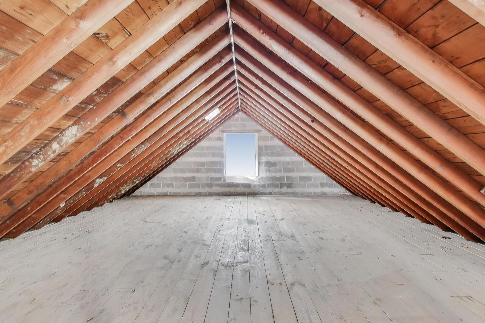 3816 Wisconsin Avenue Berwyn, IL 60402 - Photo 16 of 32 a view of outdoor space and deck