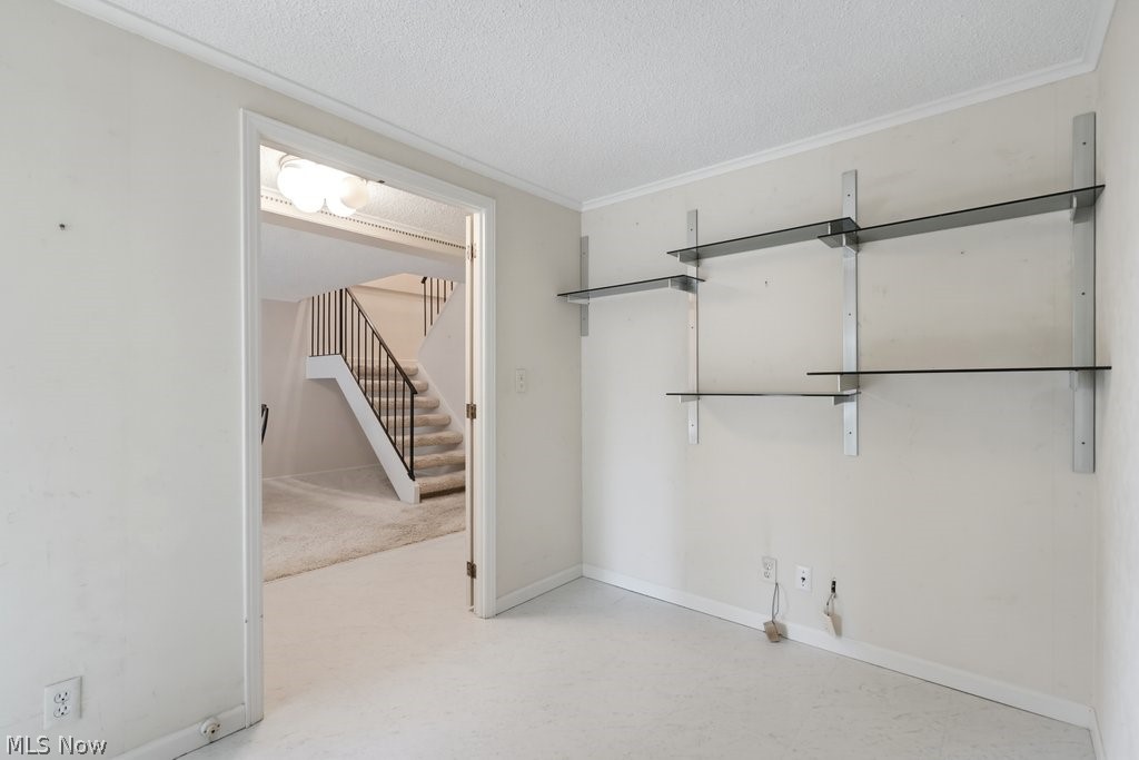 1000 Som Center Road, Unit E5 Cleveland, OH 44143 - Photo 9 of 44 Gallery Image 9