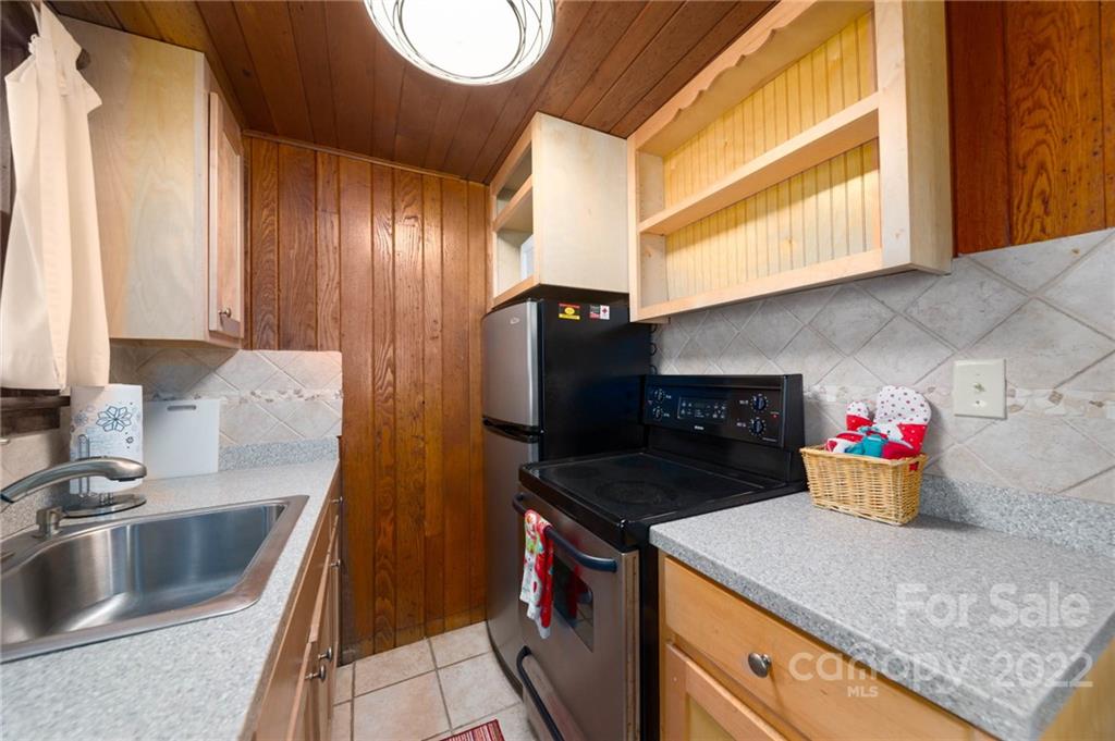 28 Viola Loop Maggie Valley, NC 28751 - Photo 7 of 13 Gallery Image 7