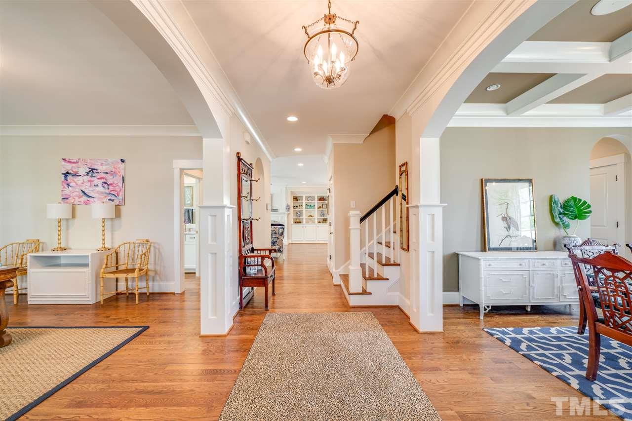 518 Peebles Street Raleigh, NC 27608 - Photo 3 of 30