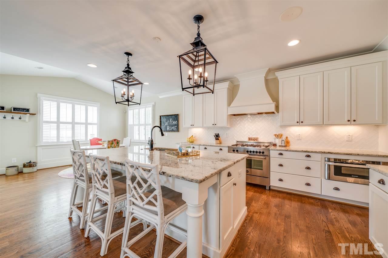 518 Peebles Street Raleigh, NC 27608 - Photo 10 of 30