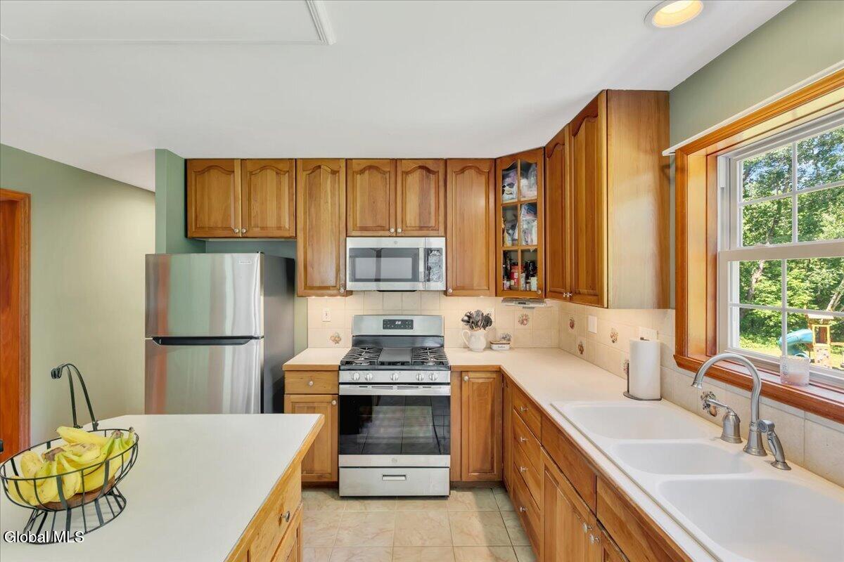 1033 Farm To Market Road Schaghticoke, NY 12154 - Photo 20 of 69 20-1033 old Schaghticoke rd-22