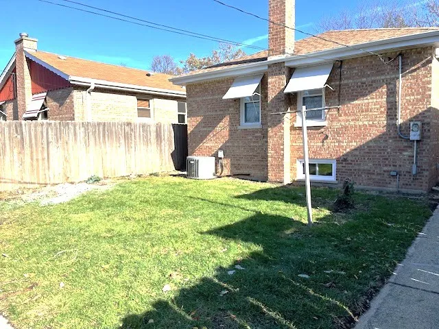 $334,900 | 10050 South Fairfield Avenue, Chicago, IL 60655