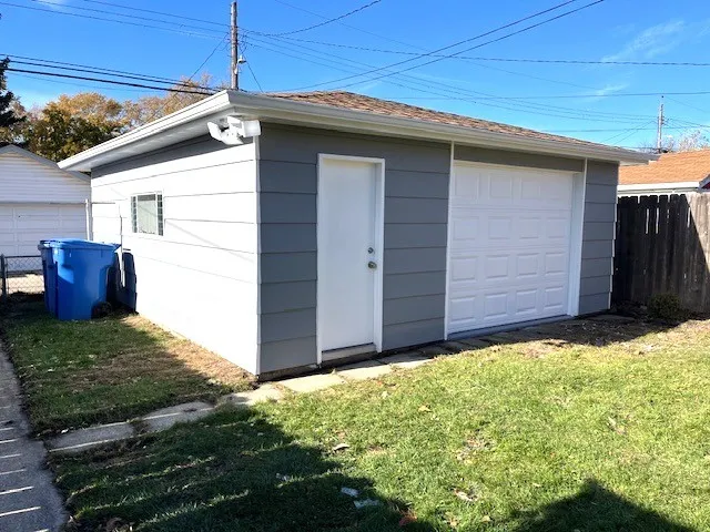 $334,900 | 10050 South Fairfield Avenue, Chicago, IL 60655