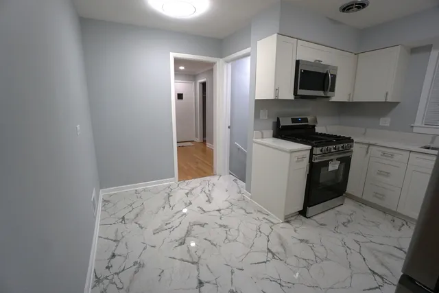 $334,900 | 10050 South Fairfield Avenue, Chicago, IL 60655