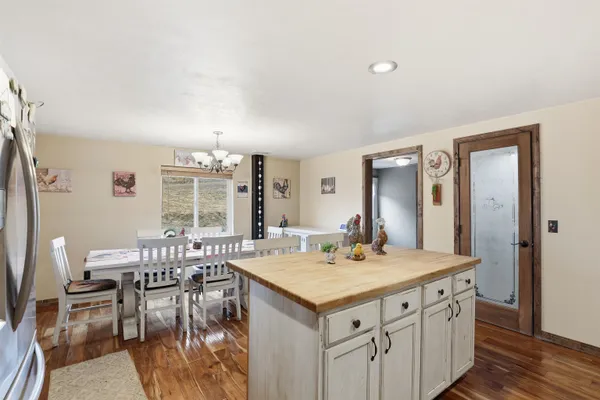 $799,000 | 26323 North Madison Road, Chattaroy, WA 99003