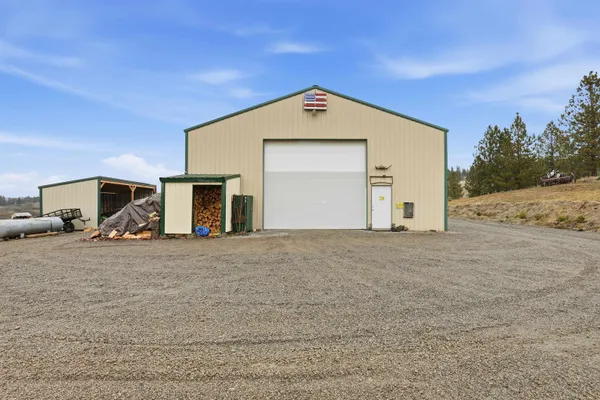 $799,000 | 26323 North Madison Road, Chattaroy, WA 99003