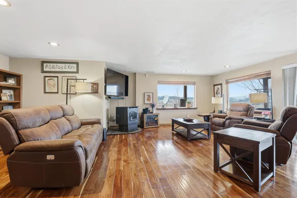 $799,000 | 26323 North Madison Road, Chattaroy, WA 99003