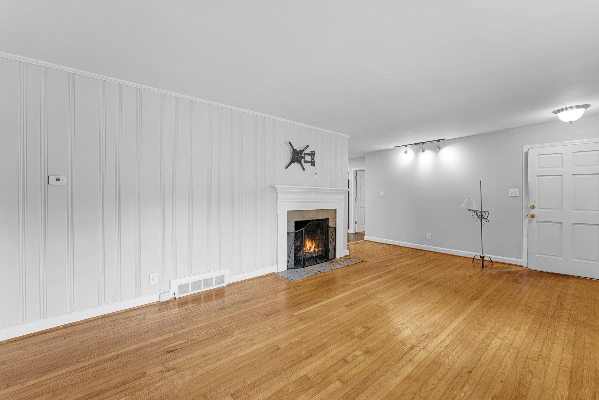 1908 White Oak Road Raleigh, NC 27608 - Photo 5 of 25 Photo 5