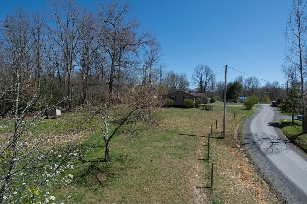1543 Henson Road Crawley, WV 24931 - Photo 11 of 47 Gallery Image 11