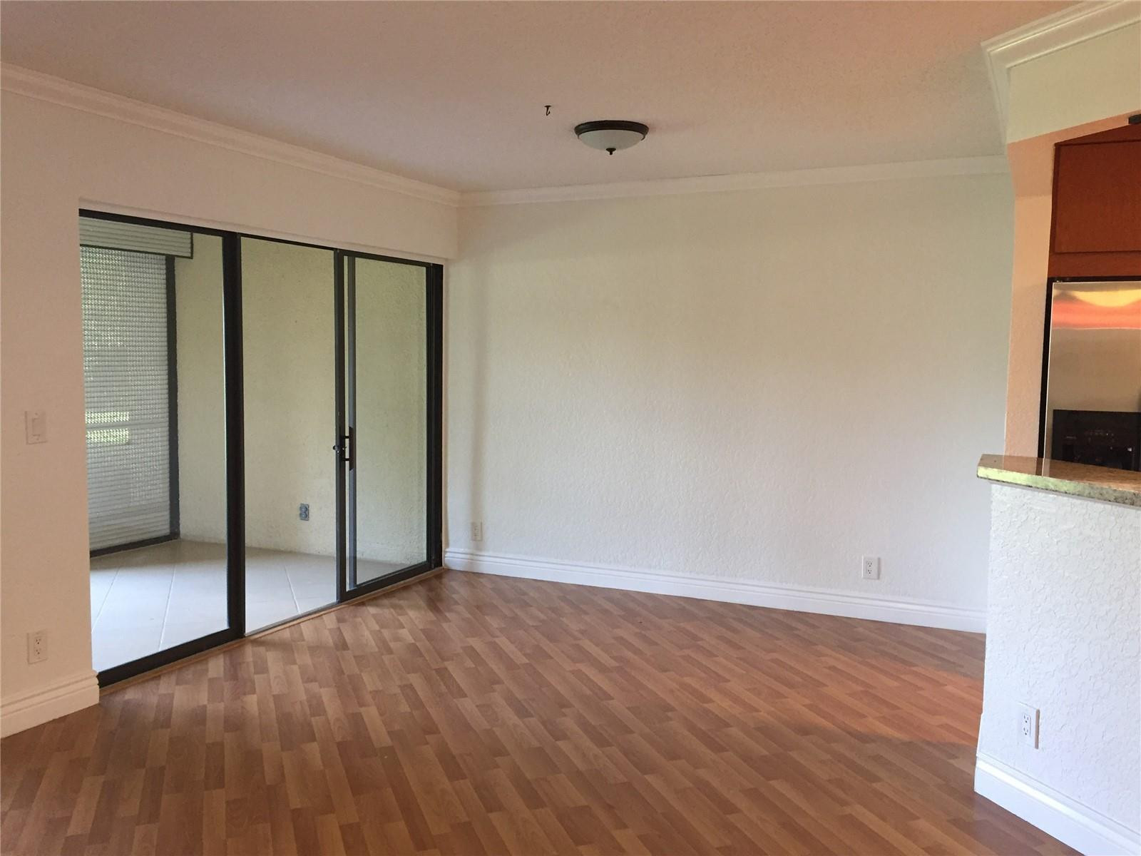5801 Camino Del Sol, Unit 104 Boca Raton, FL 33433 - Photo 5 of 13 DINING AREA