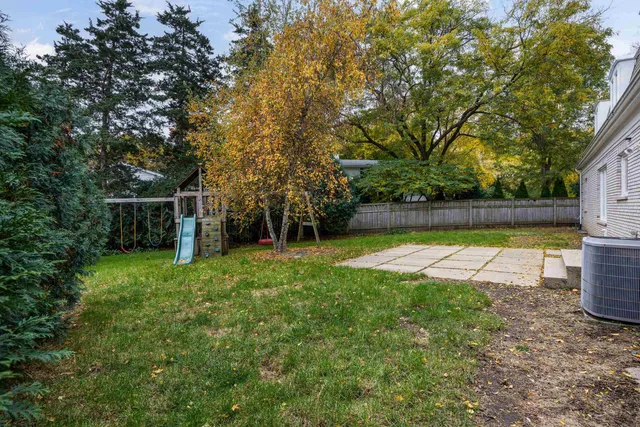 $800,000 | 237 Carillon Drive, Madison, WI 53705