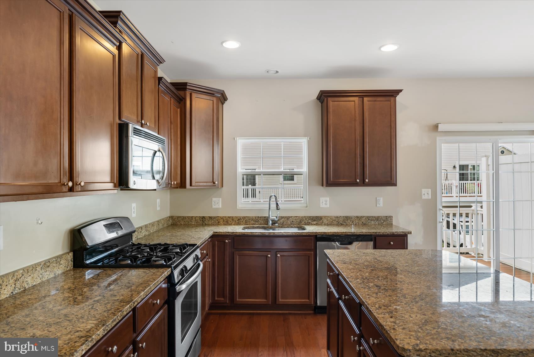 7715 Longbottom Road Elkridge, MD 21075 - Photo 12 of 35 Kitchen