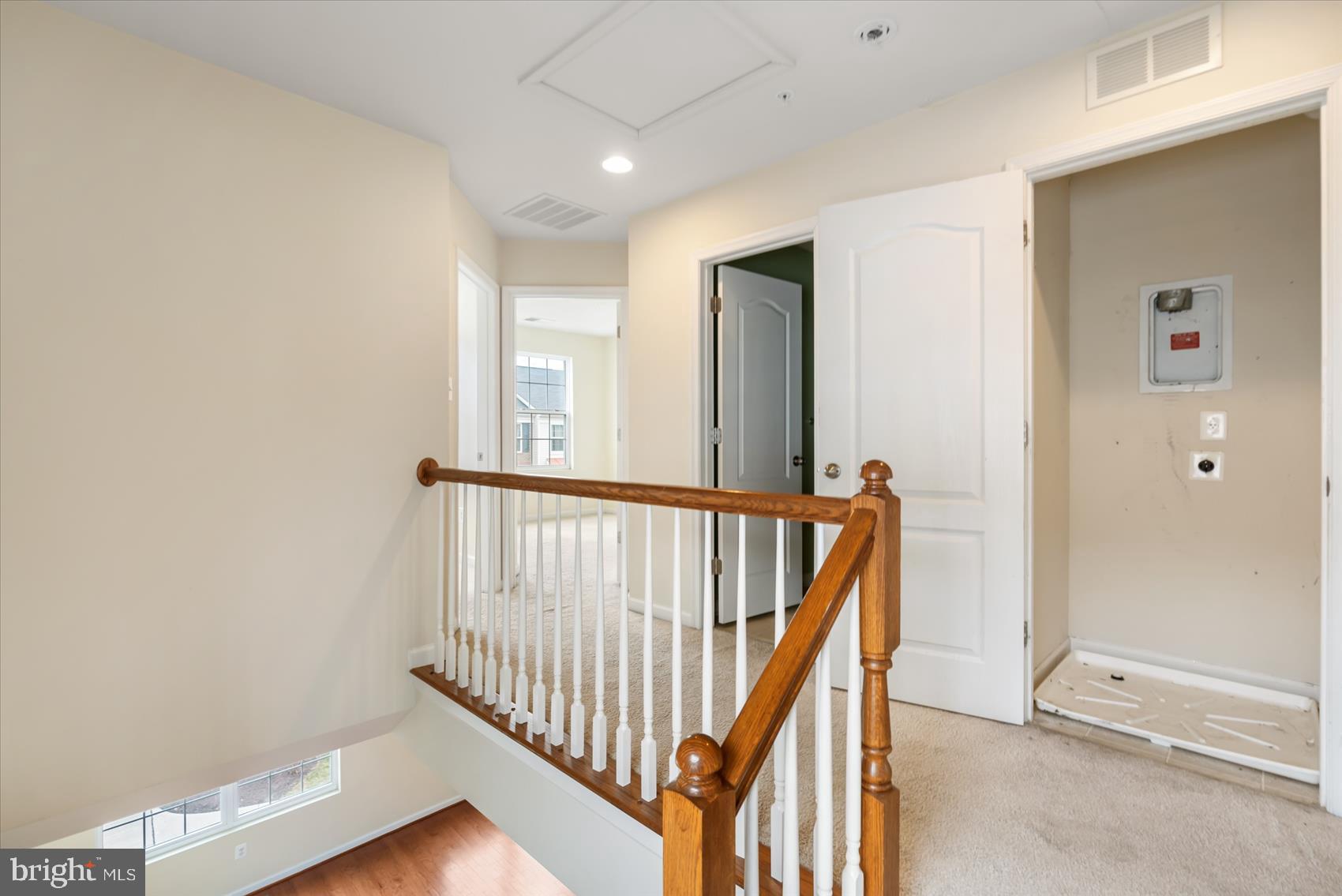 7715 Longbottom Road Elkridge, MD 21075 - Photo 19 of 35 Upper level