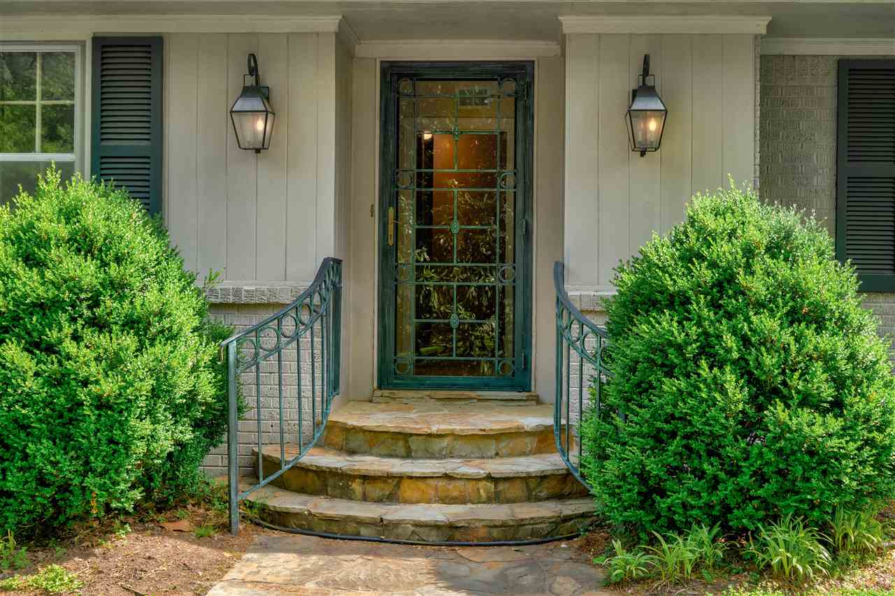 4810 Shady Grove Road Memphis, TN 38117 - Photo 2 of 20