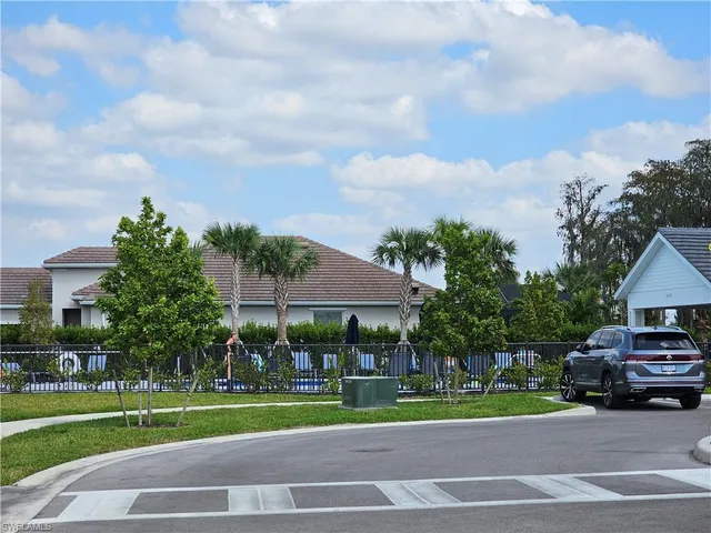 $263,900 | 6058 National Blvd Avenue, Unit 316, Immokalee, FL 34142