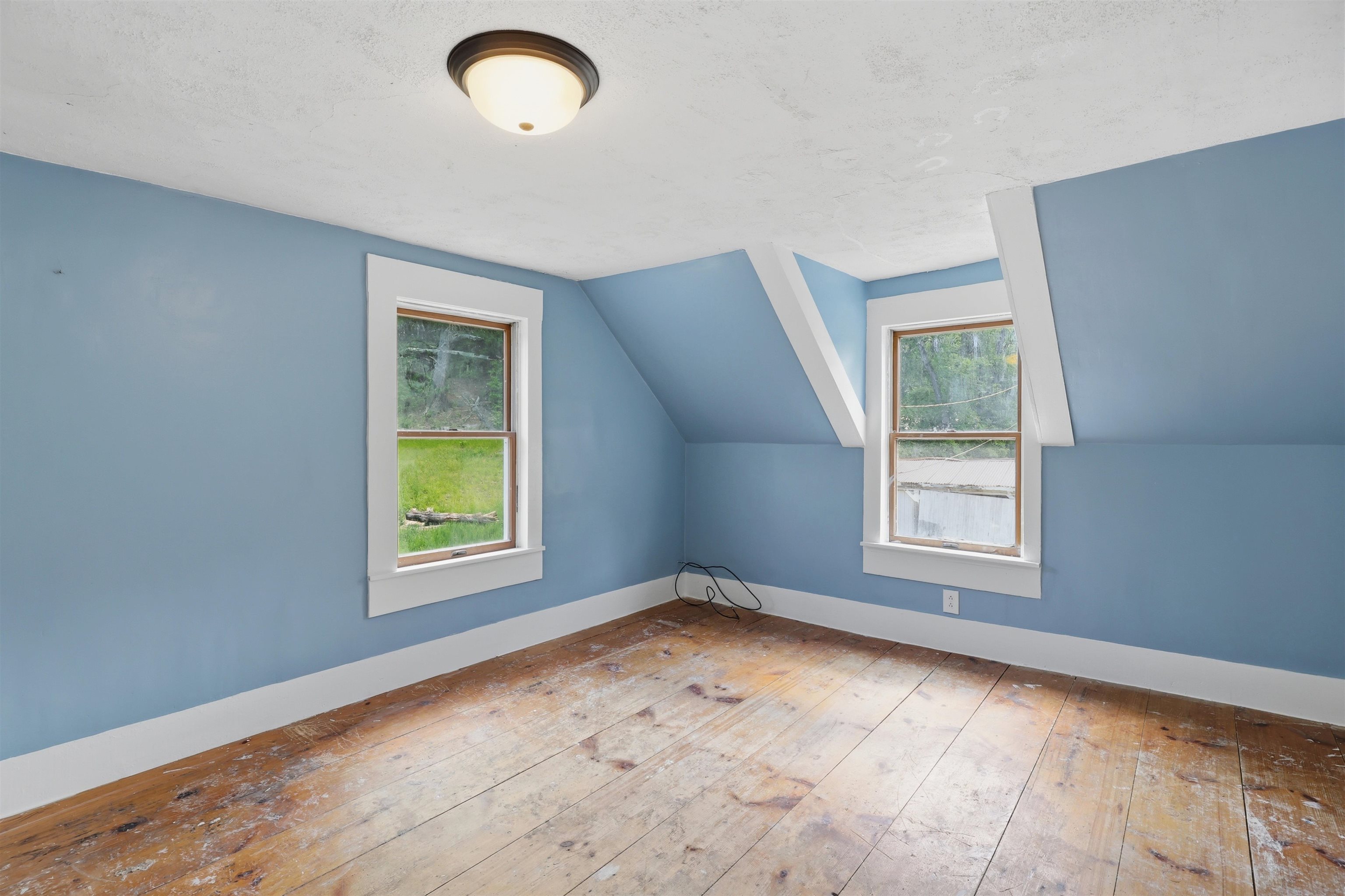 32 East Lull Place New Boston, NH 03070 - Photo 18 of 27