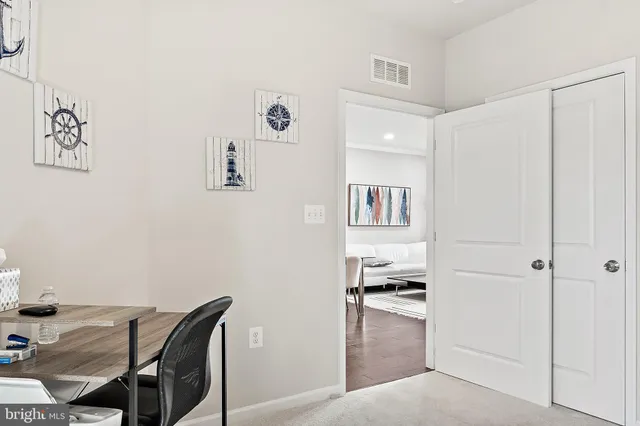 $3,000 | 43031 Foxtrail Woods Terrace, Unit 108, Ashburn, VA 20148