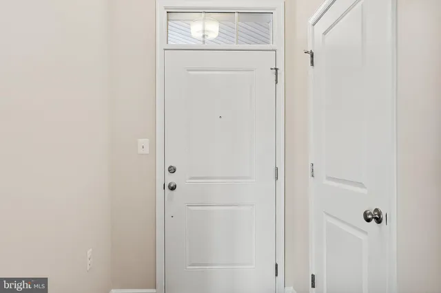 $3,000 | 43031 Foxtrail Woods Terrace, Unit 108, Ashburn, VA 20148