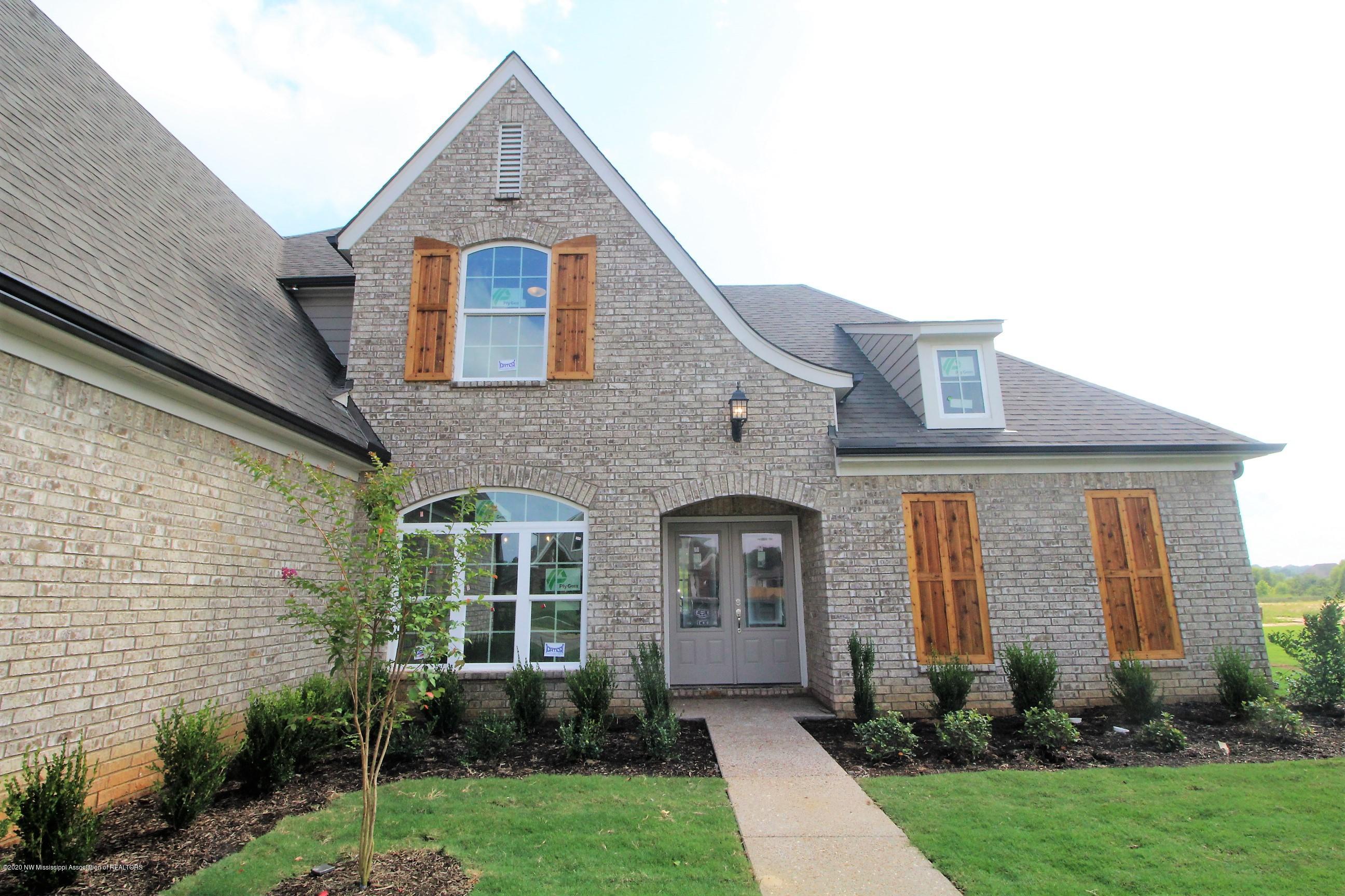 14611 Choctaw Ridge Drive Olive Branch, MS 38654 - Photo 4 of 31 v3