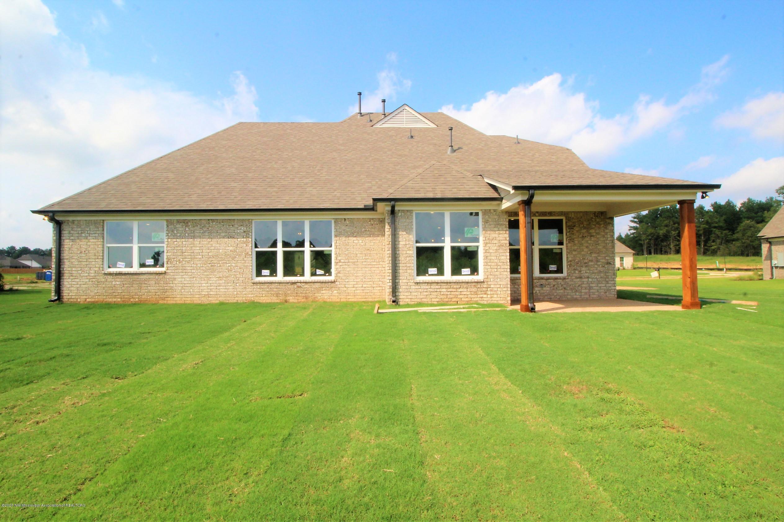 14611 Choctaw Ridge Drive Olive Branch, MS 38654 - Photo 5 of 31 v5