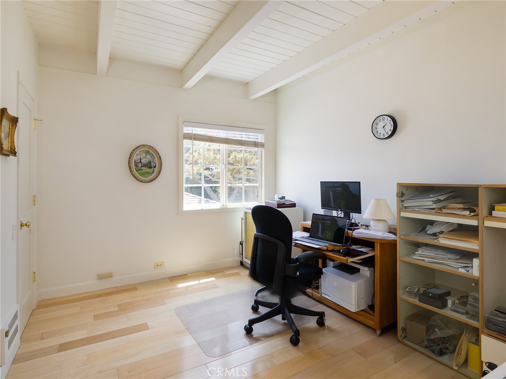 2708 Pine Avenue Manhattan Beach, CA 90266 - Photo 13 of 17