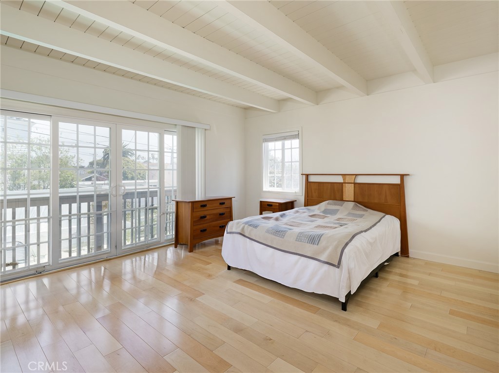 2708 Pine Avenue Manhattan Beach, CA 90266 - Photo 7 of 17