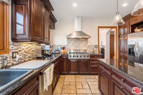 $2,299,000 | 4375 Kraft Avenue, Studio City, CA 91604