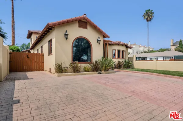 $2,299,000 | 4375 Kraft Avenue, Studio City, CA 91604
