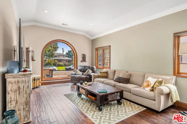 $2,299,000 | 4375 Kraft Avenue, Studio City, CA 91604