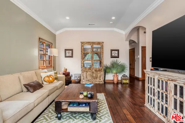 $2,299,000 | 4375 Kraft Avenue, Studio City, CA 91604