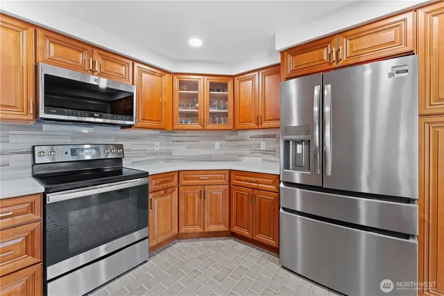 $799,900 | 11243 Airpark Lane Southeast, Yelm, WA 98597