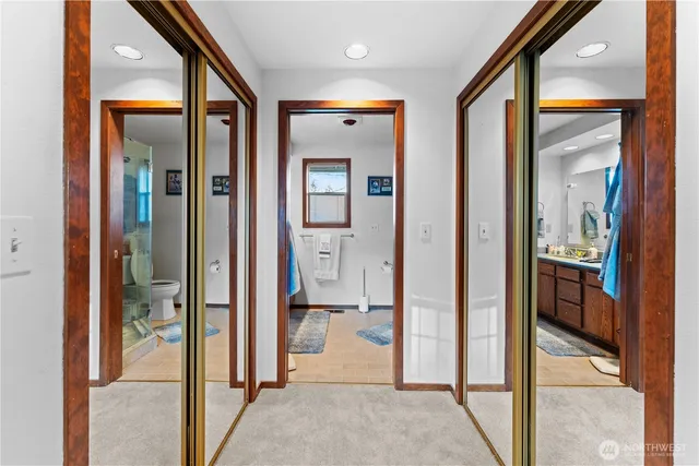 $799,900 | 11243 Airpark Lane Southeast, Yelm, WA 98597